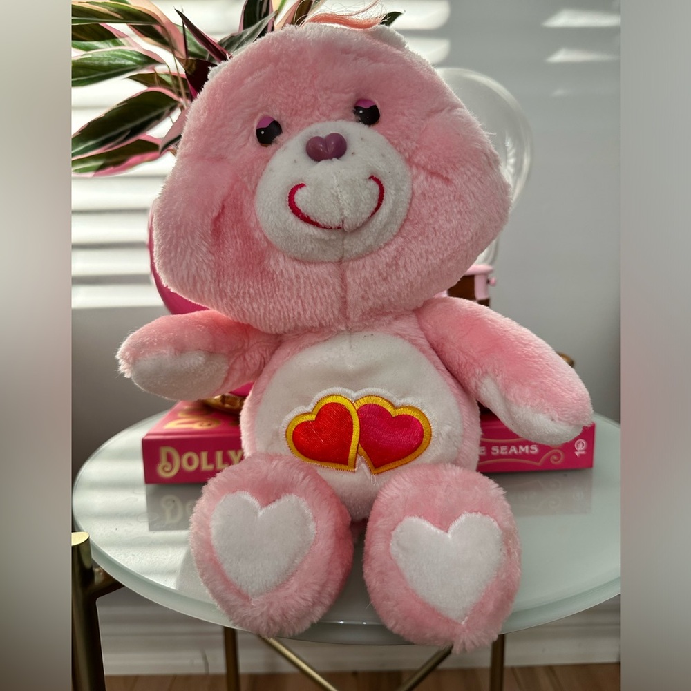 Vintage Kenner Care Bear Love a Lot. 12/13” Size. *Perfect bum heart*